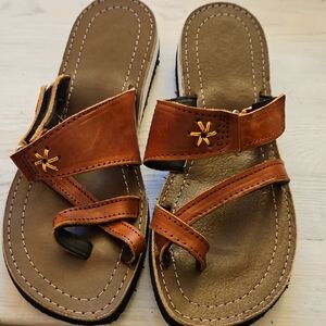 NWOT. Sz 9. Brown Leather Women's Handmade Mecican Sandals